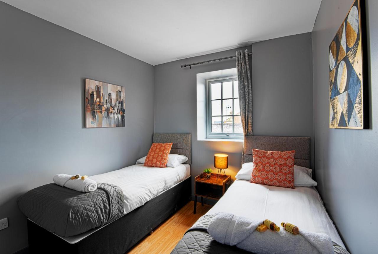 The Glyndwr - Berwyn House Apartment Wrexham Exterior photo